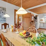 Дом отдыха Lovely In With Kitchen Сённерборг