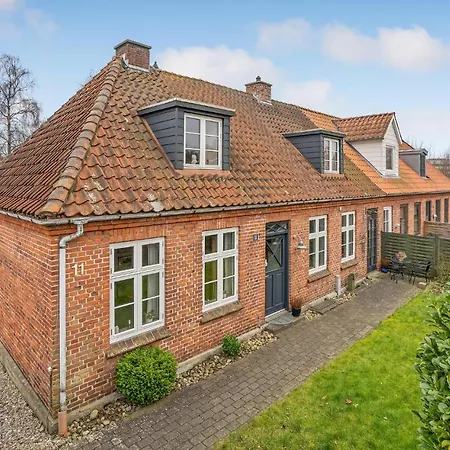 Ferienhaus Lovely In With Kitchen Sønderborg